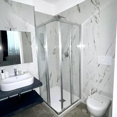 Hotel Porto Di Roma 2*